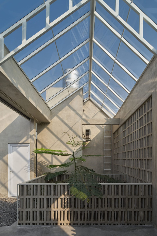 The Interpretation of Vernacular Architecture in Porous Habitat