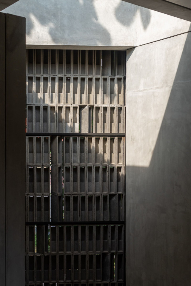 AT Pavilion Highlights Its Appearance Through Materiality in Design