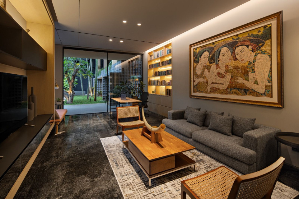 The Gritted Grid, A Multi-Generational Private Retreat with Opulence and Nature in Balance