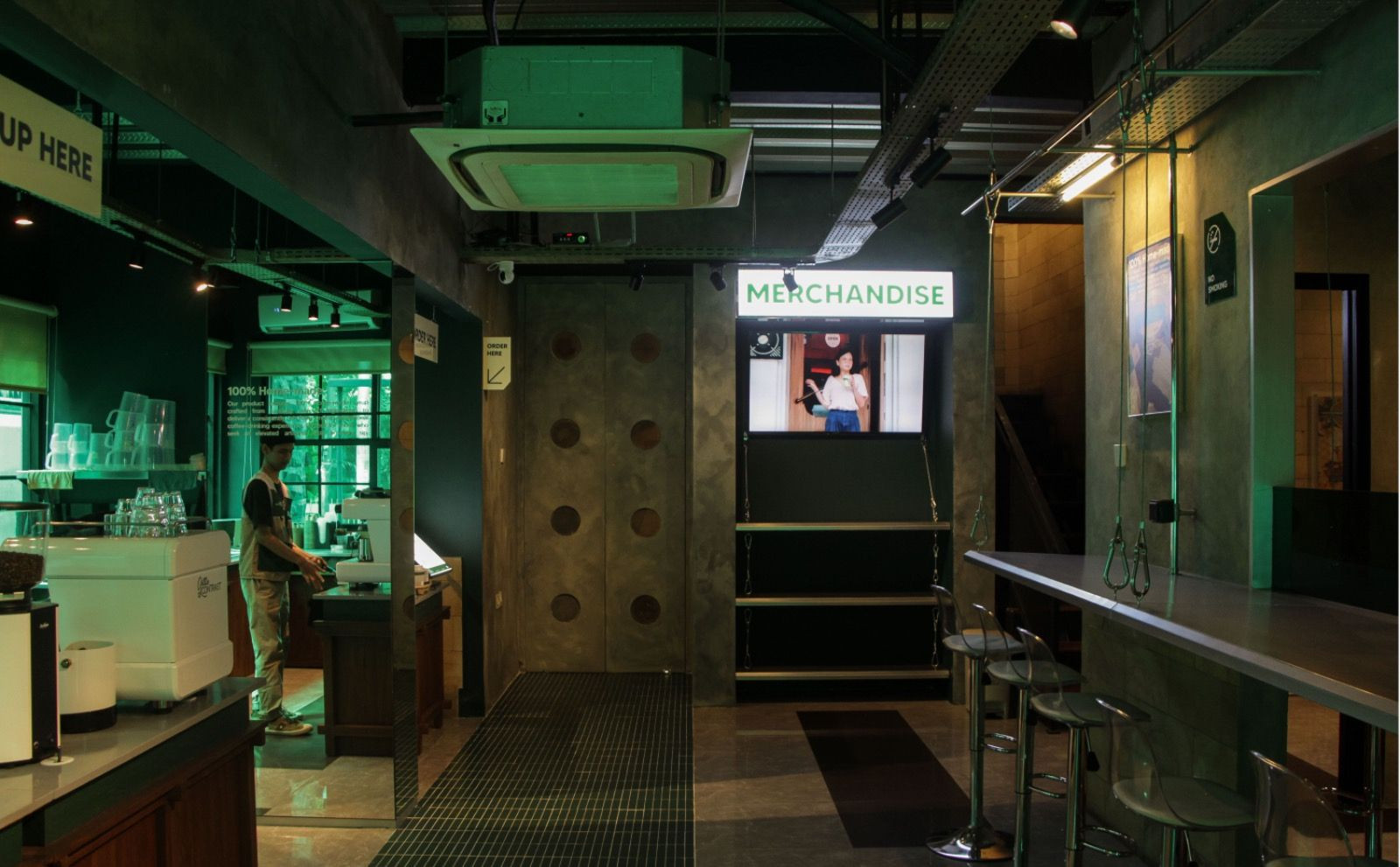 Little Contrast Cawang Provides A Moment of Pause Amidst the Bustling Jakarta through Signature Identity and Materiality Little Contrast Cawang Provides A Moment of Pause Amidst the Bustling Jakarta through Signature Identity and Materiality